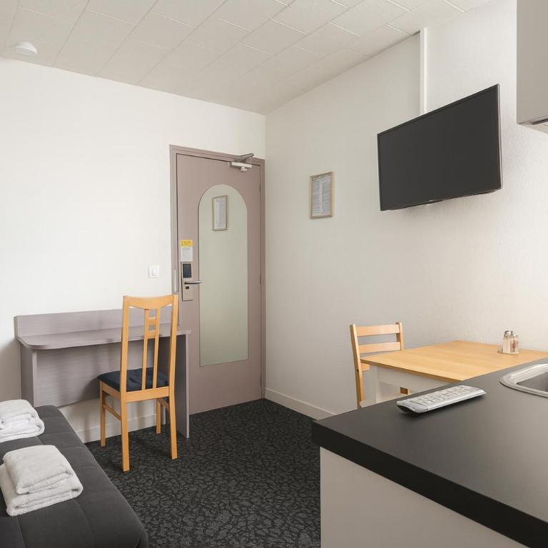 Hôtel du Parc Montsouris - Suite Familiale avec Kitchenette - 7