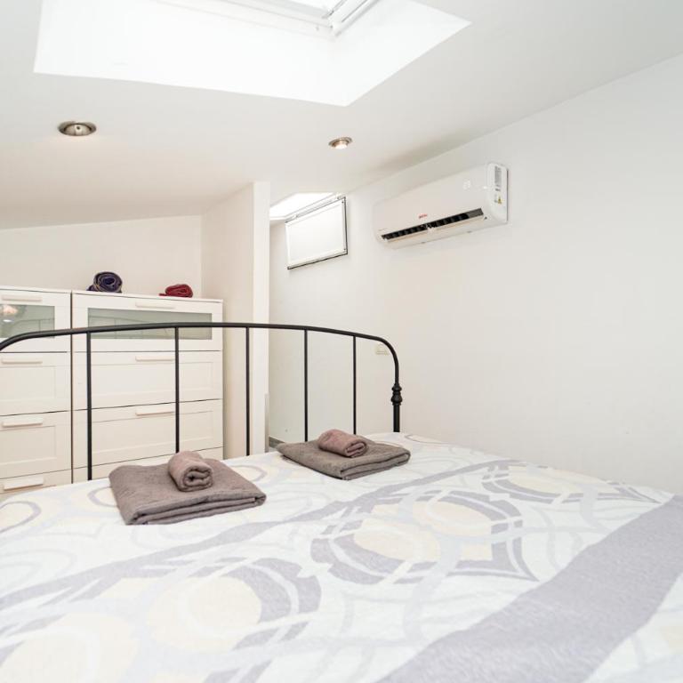 Chalet Luxury with privacy and Jacuzzi By Canarias prime homes - Chalet - 11