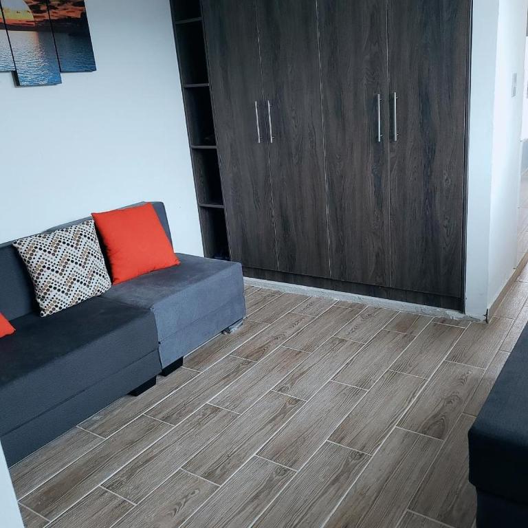 Hermosa Suite - One-Bedroom Apartment - 3