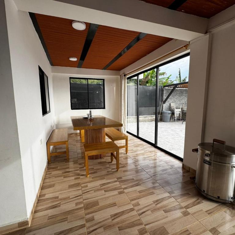Villa Malu - Six-Bedroom House - 37