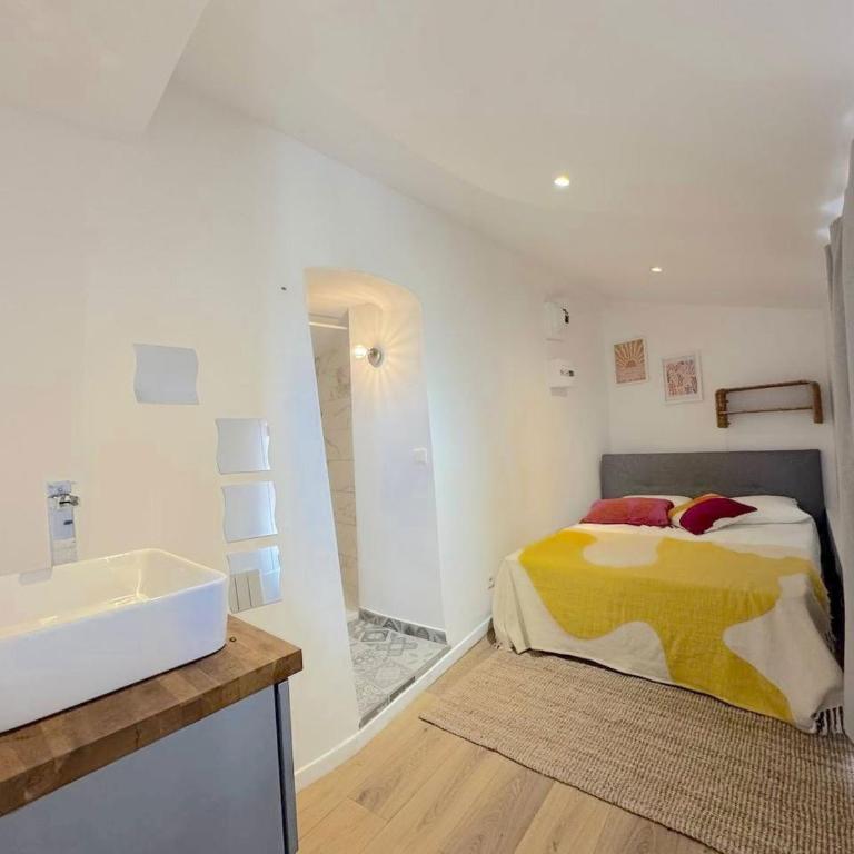 ⁂ Cocon ensoleillé proche de la plage - Appartement 1 Chambre - 3