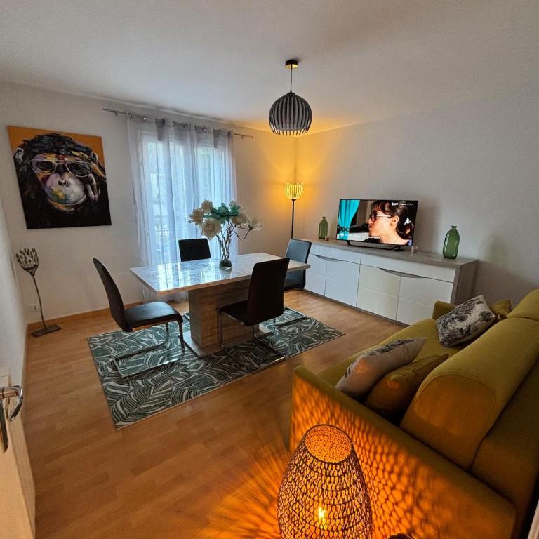 Appartement chez Juanita avec parking - One-Bedroom Apartment - 58