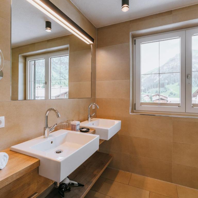 Anthony´s Alpin Hotel Garni - Deluxe Doppelzimmer - 6