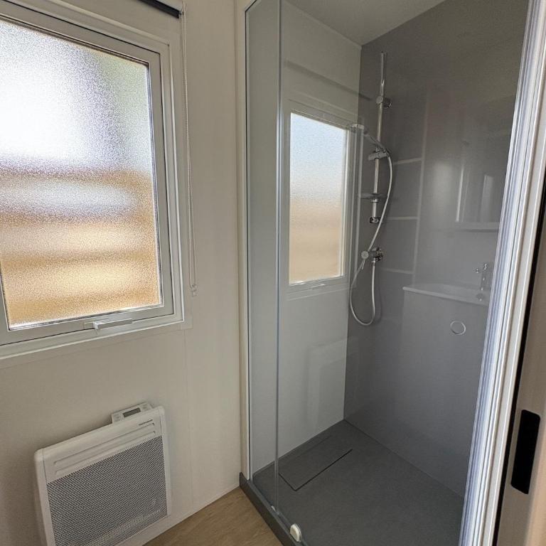 Mobilhome haut de gamme avec vue exceptionnelle sur le Bassin Arcachon - 6 Personnes - Maison 2 Chambres - 12