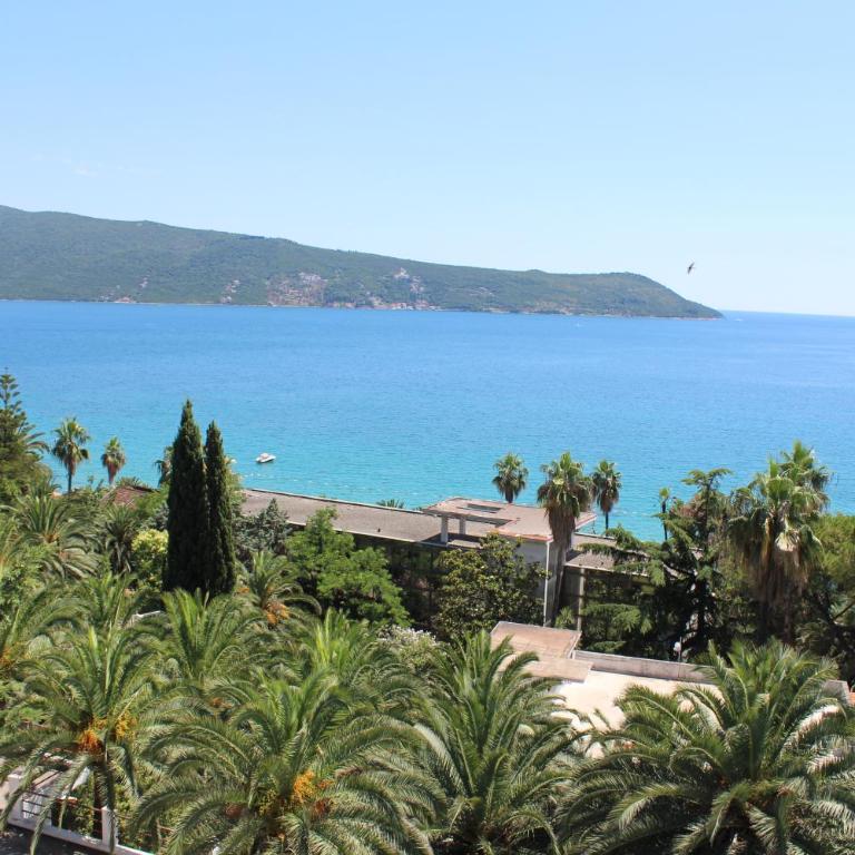 Swiss Residence Montenegro - Double Room with Balcony and Sea View - 2