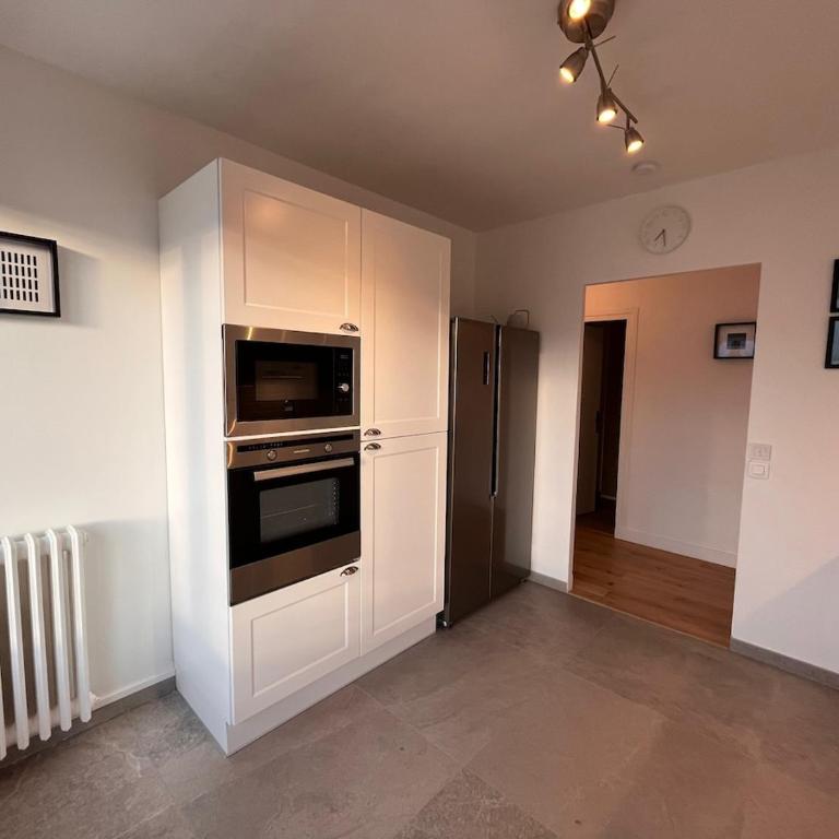 Newly renovated 12th floor central apartment 82m2 - Appartement 2 Chambres avec Balcon - 6