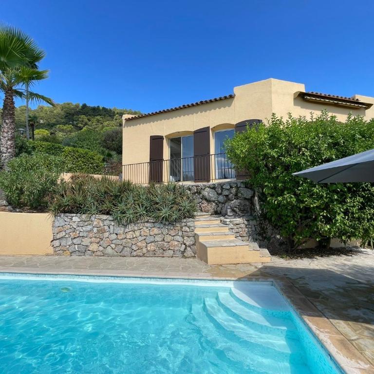 Villa La Baume 10 couchages, piscine, vue mer Le Tignet 06 - Villa avec Piscine Privée - 1