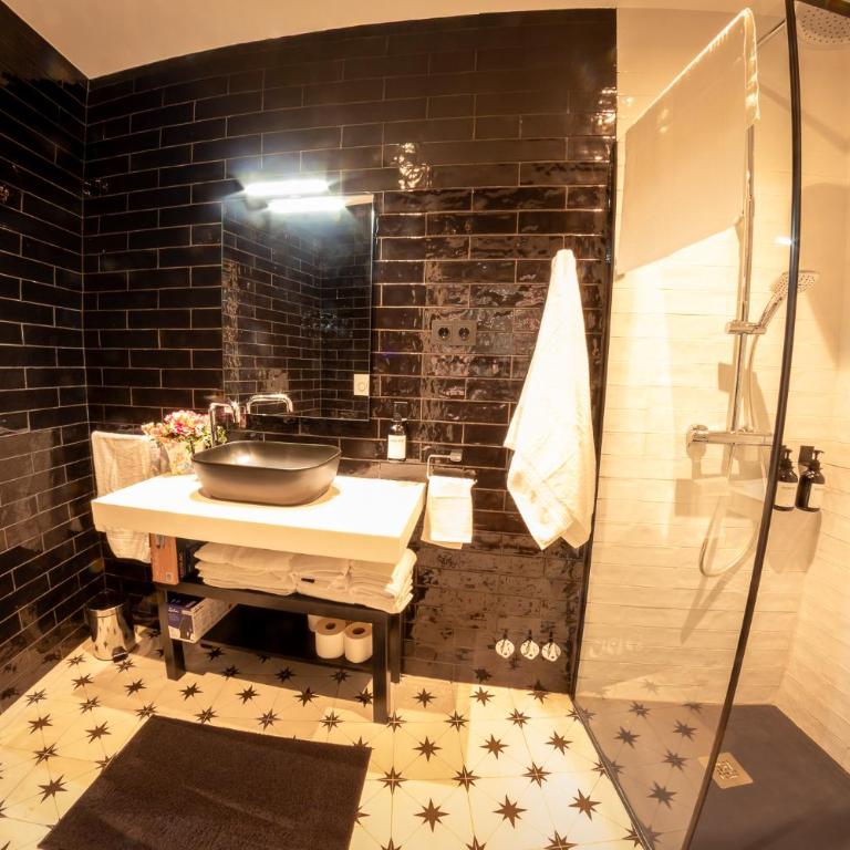 LUCE Apartments - Two-Bedroom Apartment - 31