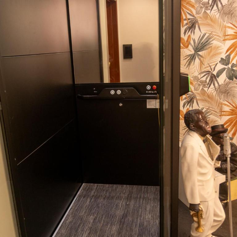 LUCE Apartments - Two-Bedroom Apartment - 46