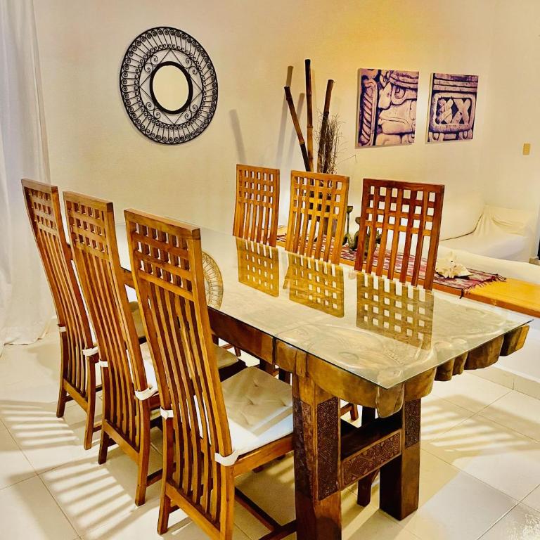 Deluxe Balcony Room With Swimming Pool Air Conditioning and Parking - Deluxe Double or Twin Room - 12