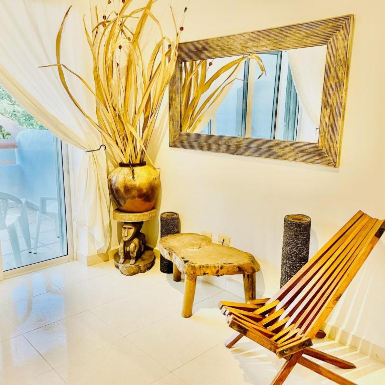 Deluxe Balcony Room With Swimming Pool Air Conditioning and Parking - Deluxe Double or Twin Room - 14