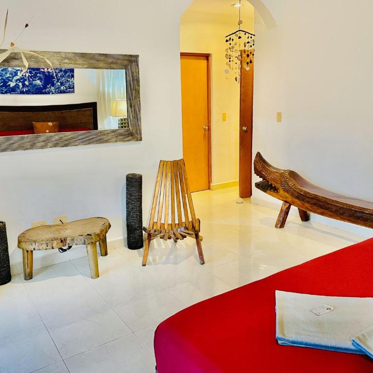 Deluxe Balcony Room With Swimming Pool Air Conditioning and Parking - Deluxe Double or Twin Room - 16