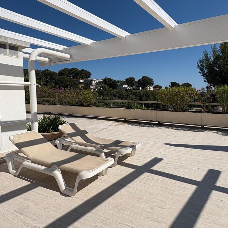 Stunning 3-Room with Panoramic Views Over Cannes - Appartement 2 Chambres - 53