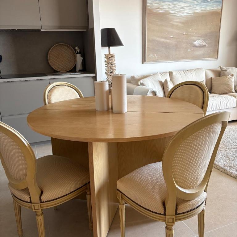 Stunning 3-Room with Panoramic Views Over Cannes - Appartement 2 Chambres - 56