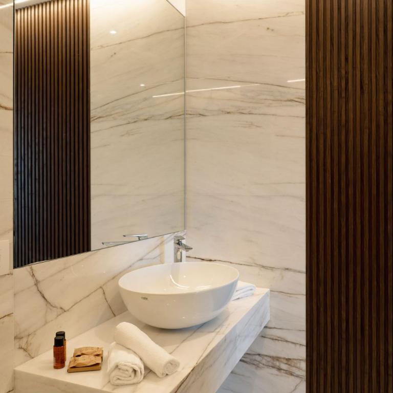 Maison 46 Brown Luxury Flat - One-Bedroom Apartment - 21