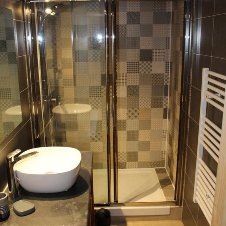 Superbe chalet 6 ch. au pied du domaine des 2 Alpes - Chalet - 16