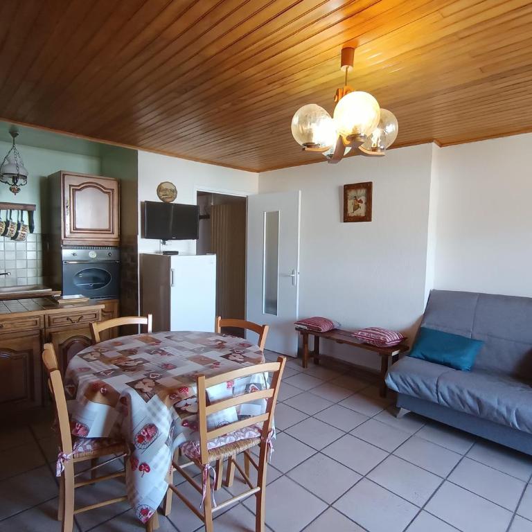 Studio au cœur de Montgenèvre, balcon sud, parking inclus, animaux acceptés - FR-1-445-79 - Studio - 1