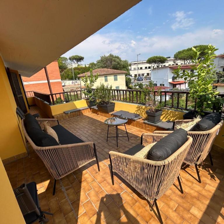 GRANDE APPARTAMENTO su DUE LIVELLI con TERRAZZA - Appartement 3 Chambres - 5