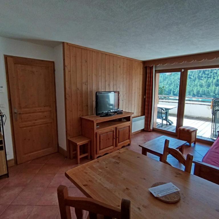 Appartement confortable avec terrasse et animaux admis à Montgenèvre - FR-1-445-190 - Apartamento - 1