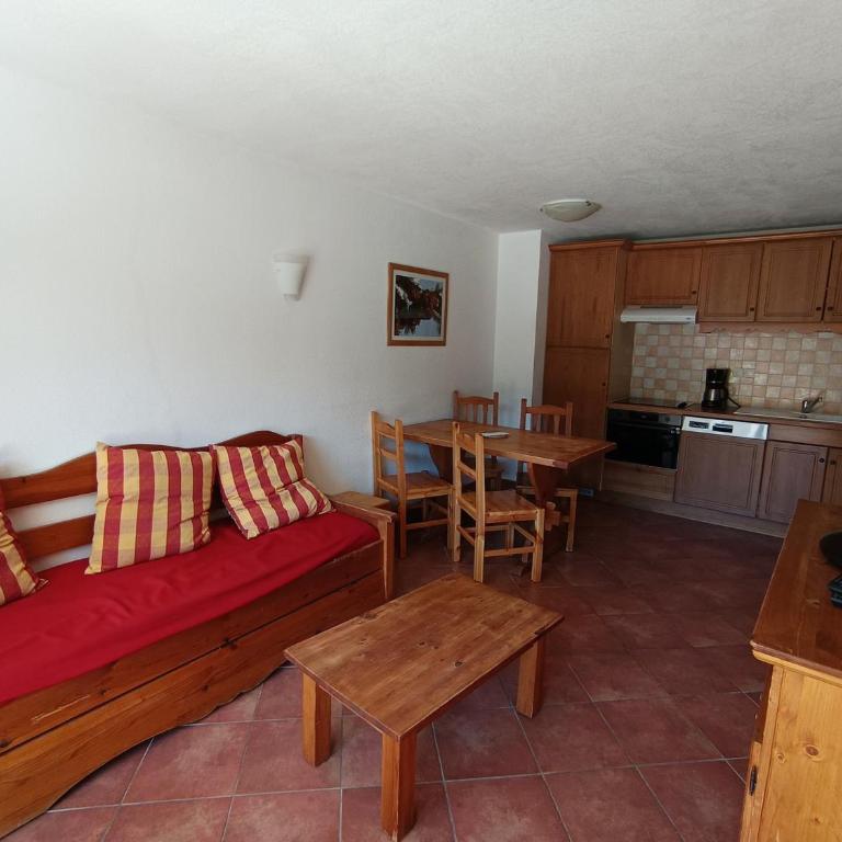 Appartement confortable avec terrasse et animaux admis à Montgenèvre - FR-1-445-190 - Apartamento - 4