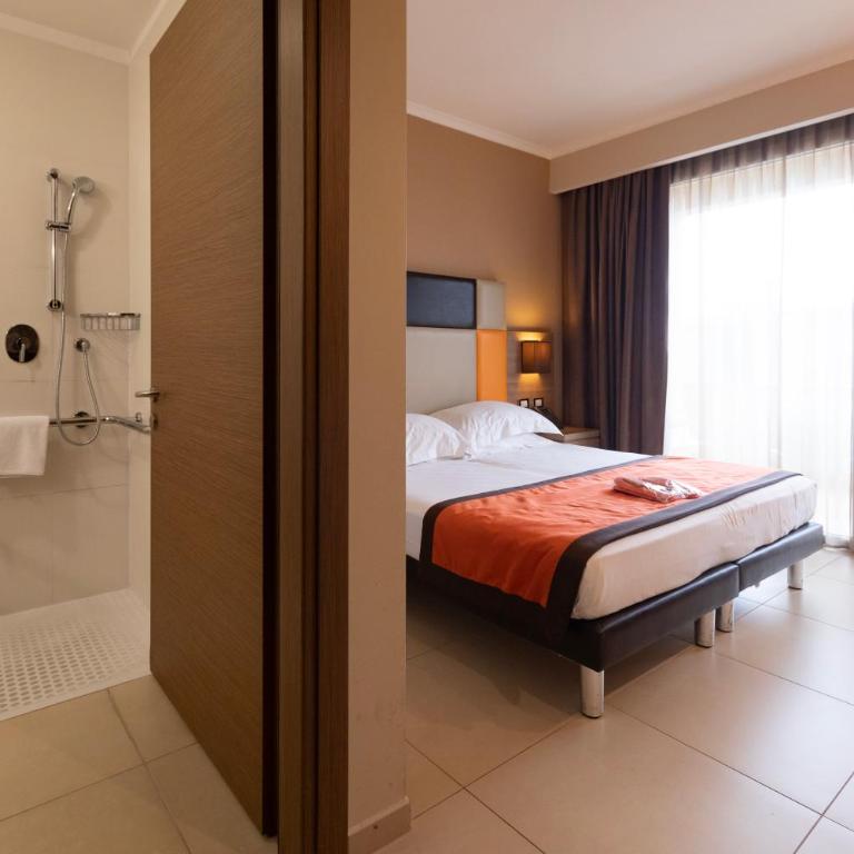 Hotel Tiber Rooftop & Wellness - Camera Matrimoniale/Doppia con Letti Singoli - Accesso Disabili - 4