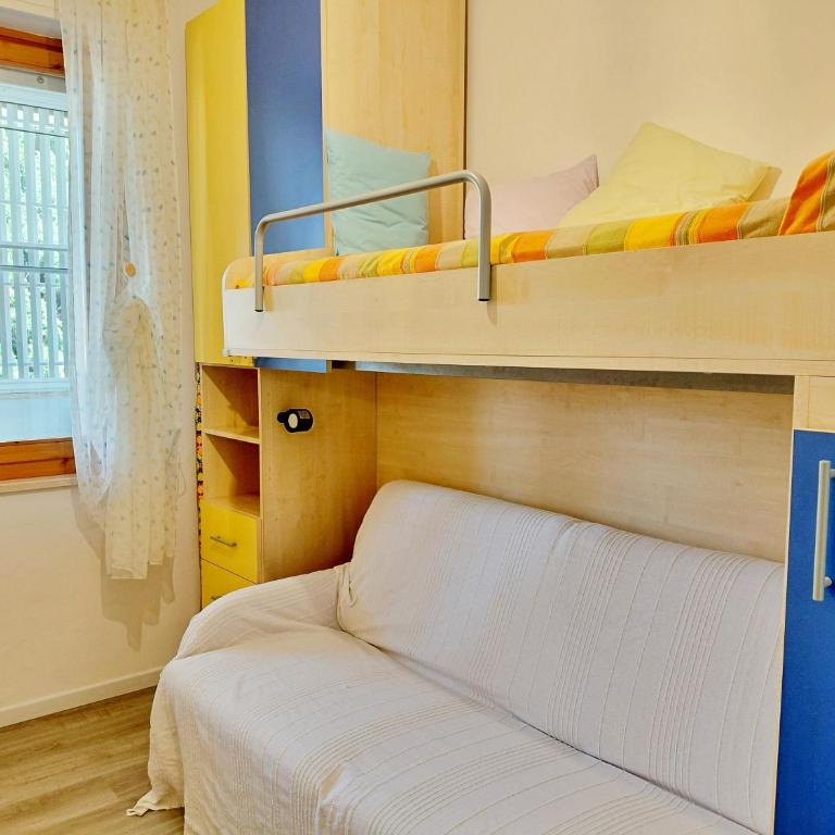 Carrer del Mar Apartment - Two-Bedroom Apartment - 11