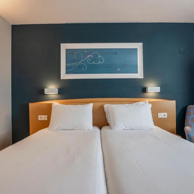 Travelodge Alicante Puerto - Twin Room - 1
