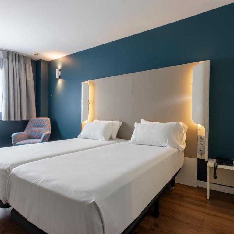 Travelodge Málaga Airport - Habitación Doble - 2 camas - 2