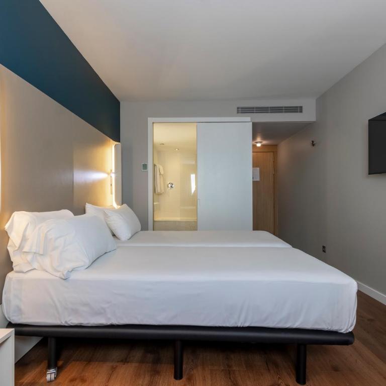 Travelodge Málaga Airport - Habitación Doble - 2 camas - 7