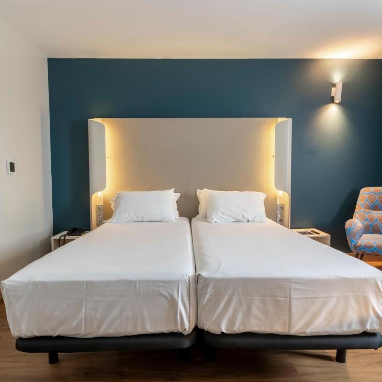 Travelodge Málaga Airport - Habitación Doble - 2 camas - 3