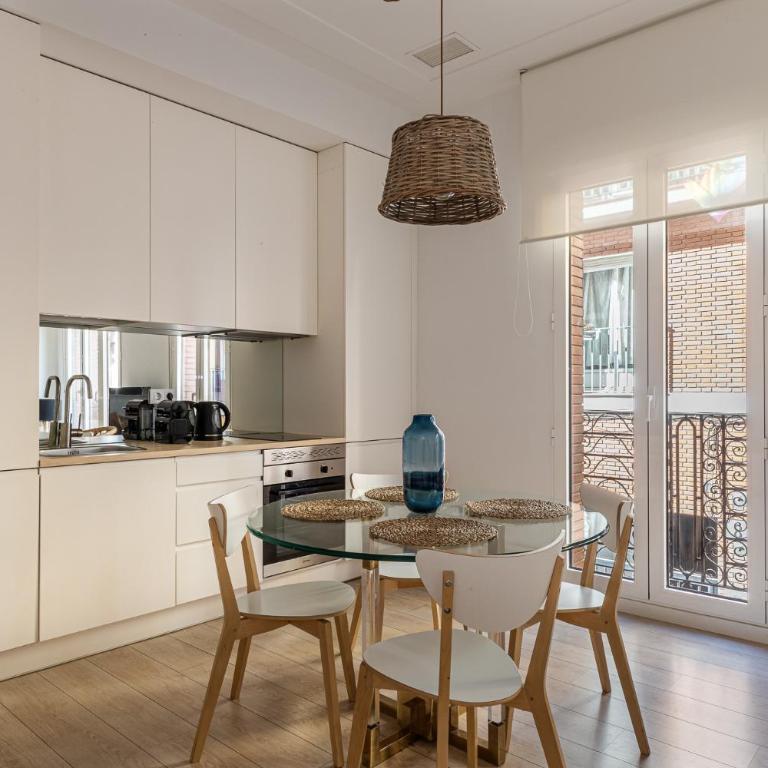 Waou La Latina IV - Alquiler Corta Duración - Three-Bedroom Apartment - 5