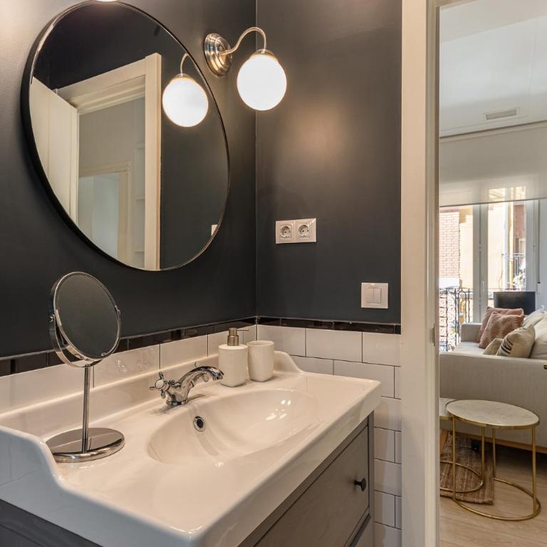 Waou La Latina IV - Alquiler Corta Duración - Three-Bedroom Apartment - 24