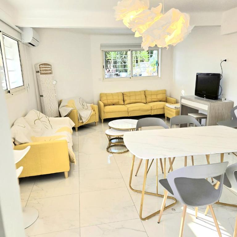 Villa le Mazet, Nice, piscine, vue mer, Promenade des Anglais, Baie des Anges - Appartement 2 Chambres - 18