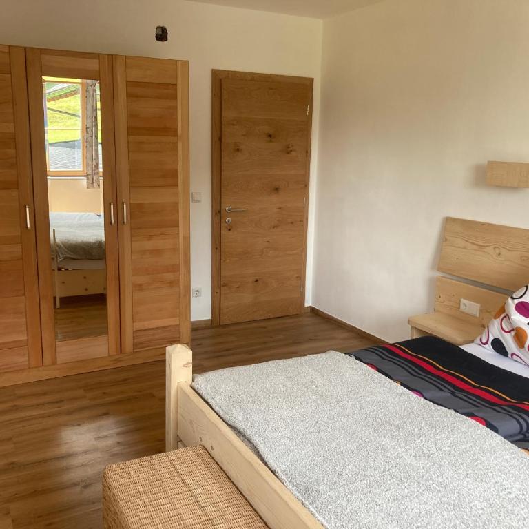 Ferienwohnung Steinacherhof - Apartment mit 3 Schlafzimmern und Balkon - 15