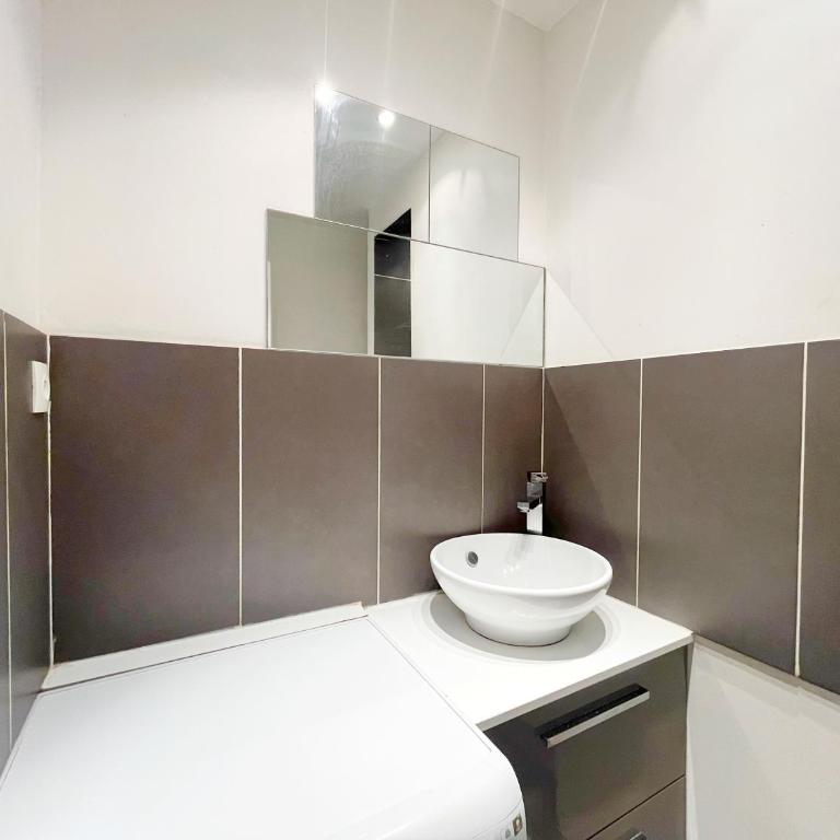 suite Lavanil - Appartement 6 personnes - Check in h24 wifi - Apartment mit 2 Schlafzimmern - 21