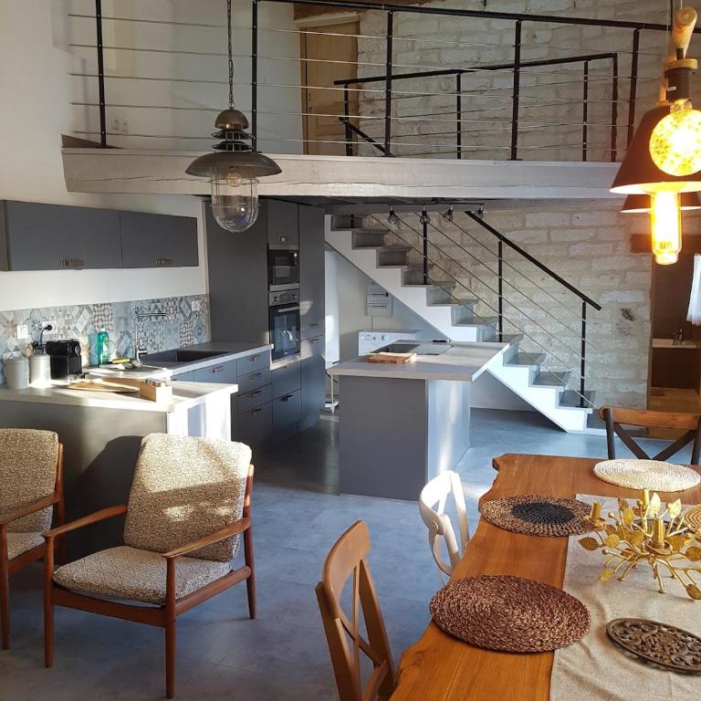 loft, clim, jardin, piscine, calme, parc expo, - Maison 2 Chambres - 9
