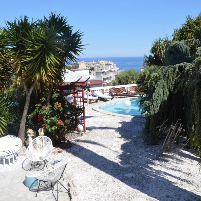 Villa le Mazet, Nice, piscine, vue mer, Promenade des Anglais, Baie des Anges - Appartement 2 Chambres - 11