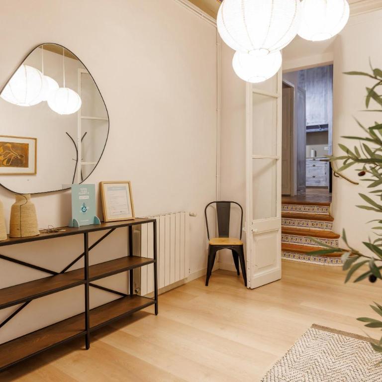Bravissimo Plaça del Vi, Authentic Historic Apartment - Apartamento de 2 dormitorios - 17