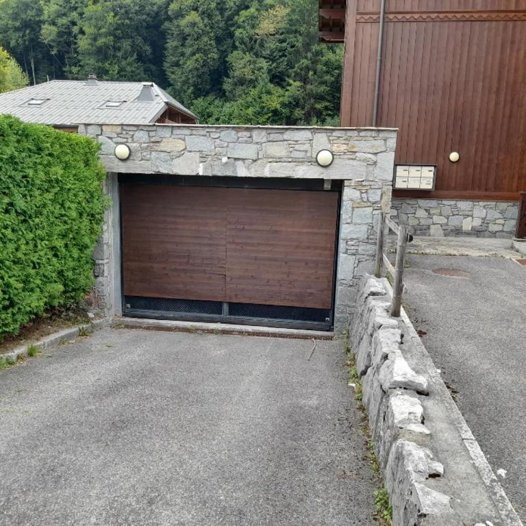Edelweiss Résidence plein centre de la station rez de chaussée 50 m des navettes gratuites belle terrasse et grand parking privé en sous sol - Apartment mit Terrasse - 8
