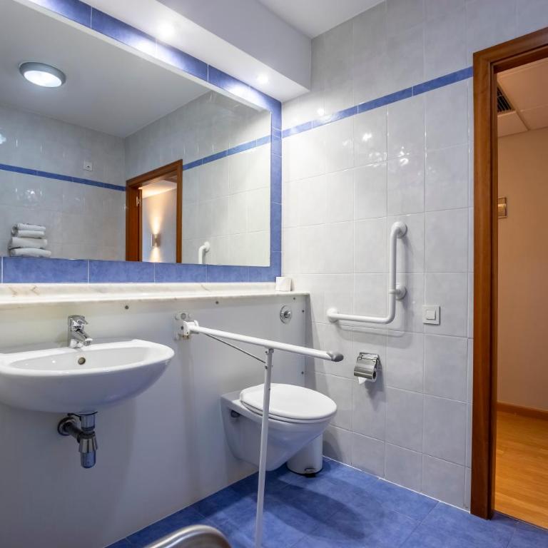 Travelodge Murcia - Habitación Doble adaptada para personas con movilidad reducida - 18