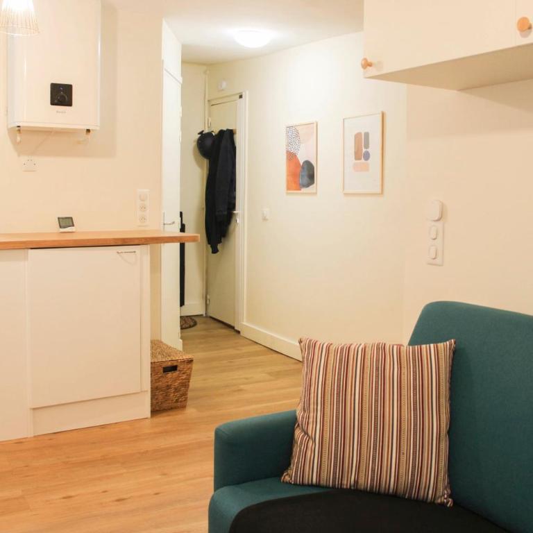 bright studio with balcony quiet location - Studio - 3
