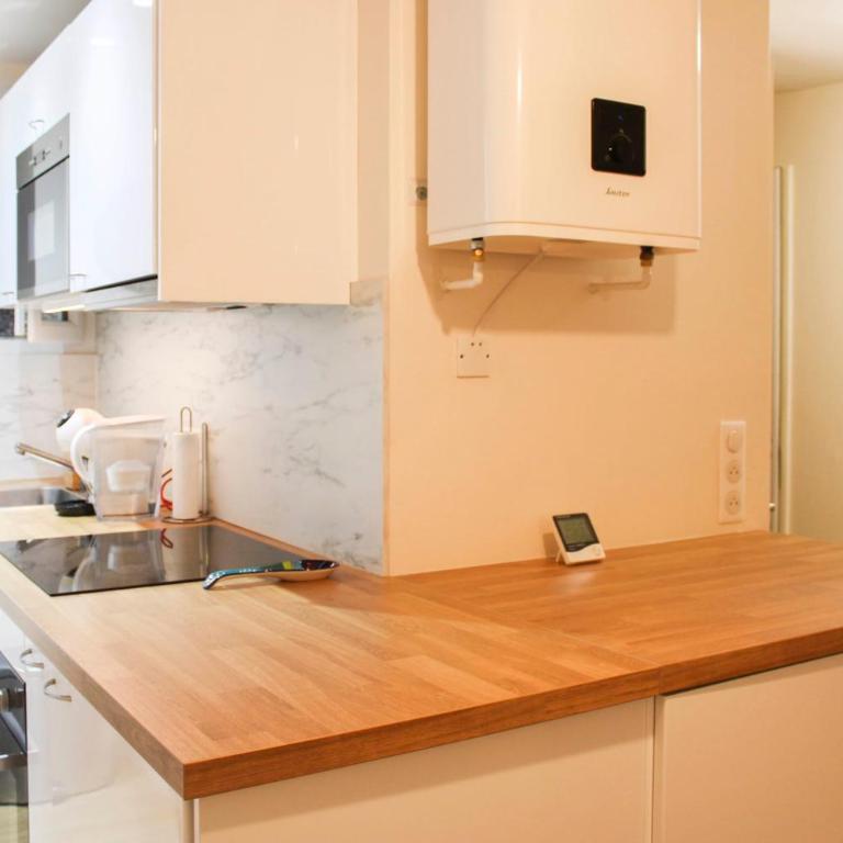 bright studio with balcony quiet location - Studio - 4