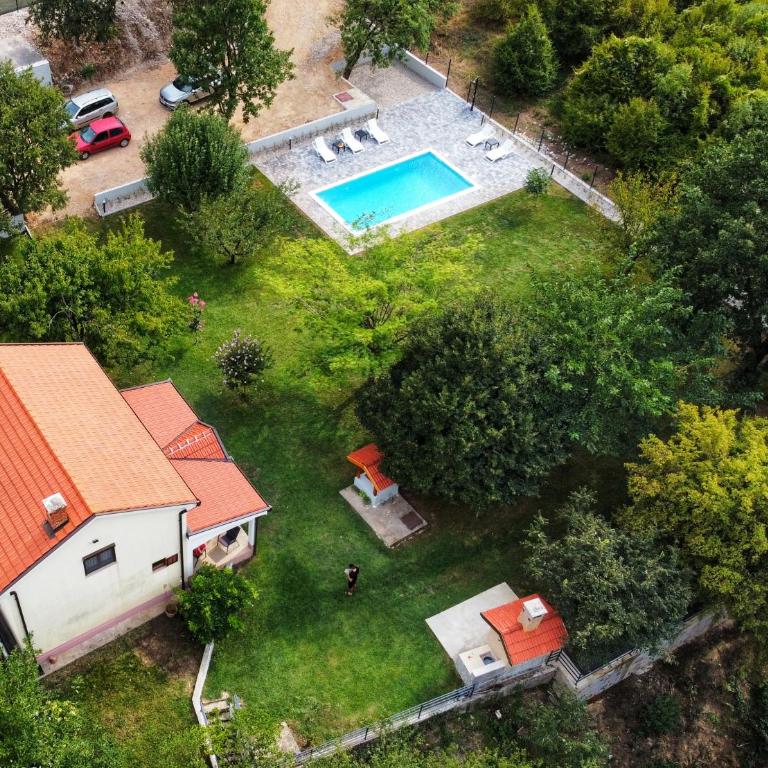 Vacation Home Luke - Two-Bedroom House - 32
