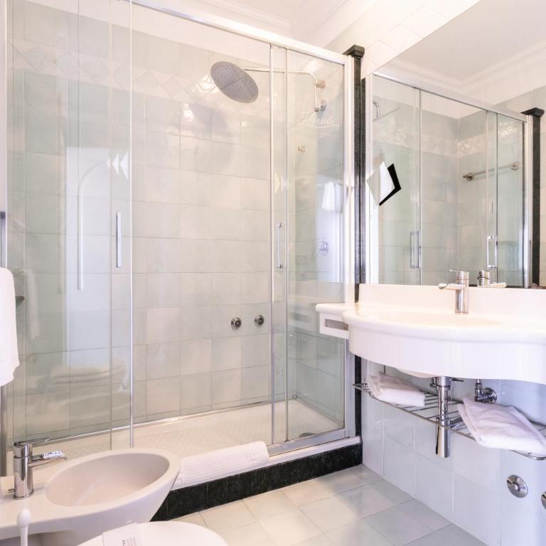 Hotel Villa Florida & Suite Apartments - Suite con Balcone - 7