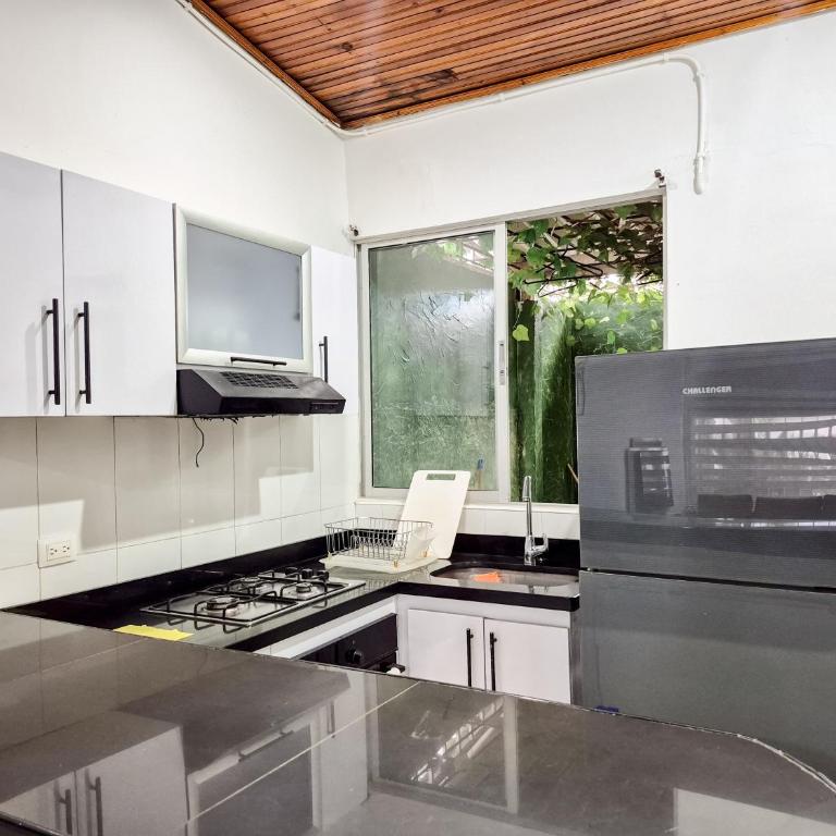 Casa de descanso con Jacuzzi privado - Girardot - Two-Bedroom House - 7