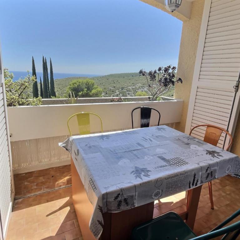 Vista Calanques 6 personnes fibre piscine vu mer - Appartement 2 Chambres - 12