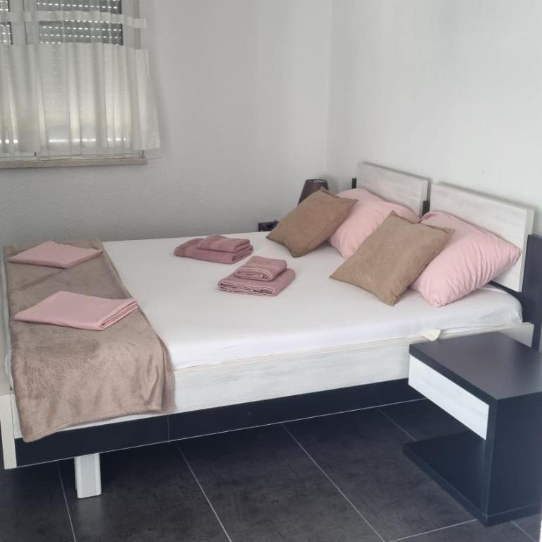 Apartmani Sutomore Tri Palme - Penthaus Apartman sa 4 Spavaće Sobe - 17