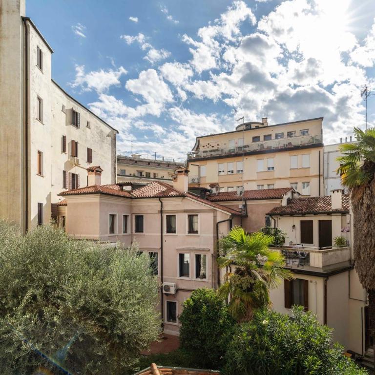 Domus Civico 16 - Appartamento con 1 Camera da Letto - 38