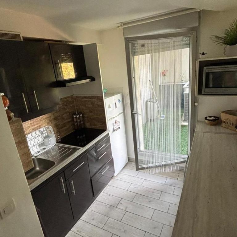 APPARTEMENT T3 EQUIPE IDEAL FAMILLE COMODITES LAC JEUX et TERRAINS A PROXIMITE - Two-Bedroom Apartment - 7
