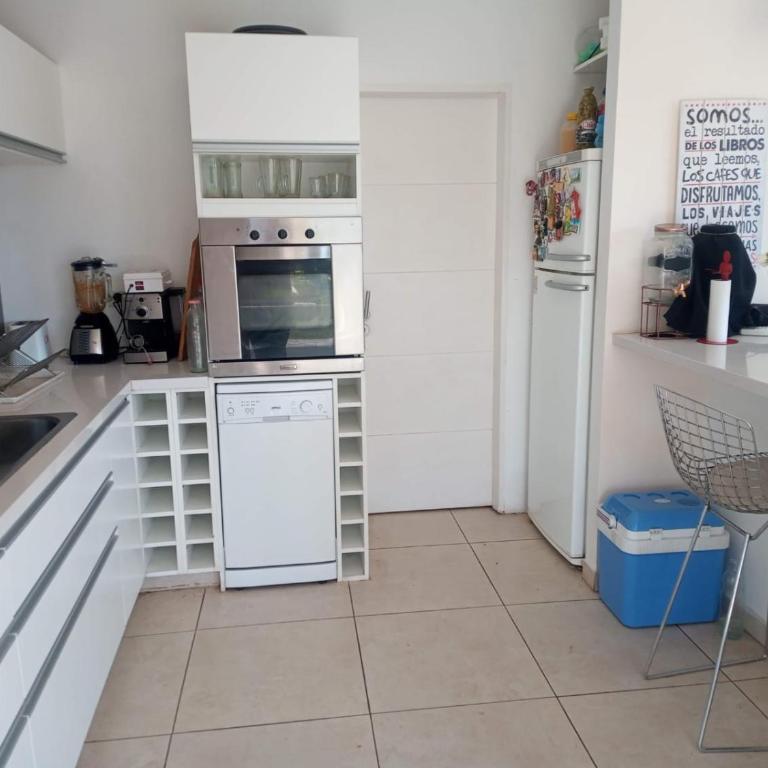Casa con Pileta Los Arces Pilar - Three-Bedroom House - 13